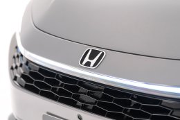 เปิดตัวในไทย! Honda City Minorchange 2026 ราคา 569,000 - 749,000 บาท ปรับโฉมใหม่ เพิ่มกล้อง 360° จอ 10 นิ้ว และ Wireless Charger ราคาถูกลงสูงสุด 50,000 บาท