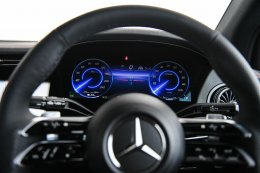 Mercedes-Benz บุกตลาด SUV เปิดตัวยนตรกรรมไฟฟ้า EQE 350 4MATIC SUV AMG Dynamic 