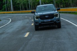 Ford Ranger WOLFTRAK เปิดตัวในไทย! รุ่นใหม่แทรกกลาง XLS และ Wildtrak เริ่ม 949,000 บาท ได้ดีเซล 2.0 Turbo 170 แรงม้า เกียร์ 10AT มีทั้ง 2WD และ 4WD