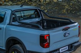 Ford Ranger WOLFTRAK เปิดตัวในไทย! รุ่นใหม่แทรกกลาง XLS และ Wildtrak เริ่ม 949,000 บาท ได้ดีเซล 2.0 Turbo 170 แรงม้า เกียร์ 10AT มีทั้ง 2WD และ 4WD