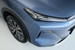 เปิดตัวไทย GEELY STARRAY EM-R REEV เริ่ม 699,900 บาท! SUV ขนาดใหญ่ ขับไฟฟ้า 218 แรงม้า ไม่ต้องกังวลเรื่องชาร์จ