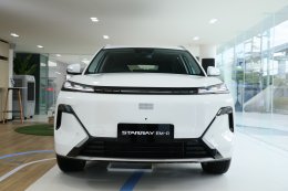 เปิดตัวไทย GEELY STARRAY EM-R REEV เริ่ม 699,900 บาท! SUV ขนาดใหญ่ ขับไฟฟ้า 218 แรงม้า ไม่ต้องกังวลเรื่องชาร์จ
