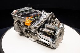 Ferrari Elettrica ว่าที่ซูเปอร์ EV 4 ประตูคันแรกจากมาราเนลโล้! พลังทะลุ 1,000 แรงม้า แต่หรู ใช้งานได้จริง และเสียงยังมีสไตล์แบบเฟอร์รารี่