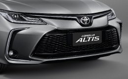  เปิดราคาอย่างเป็นทางการ NEW Toyota Corolla ALTIS MY2024 เริ่มต้น 894,000.- ใช้ขุมพลังไฮบริด แบตเตอรี่ไฮบริดใหม่ แบบ Lithium-ion