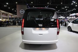 Hyundai จัดเต็มโปรแรง! ลดสูงสุด 5 แสนบาท ทั้ง SUV, MPV และ EV เชียร์ทีมชาติไทยไปด้วย คุ้มไปด้วย