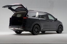 The Kia Carnival SXL Luxury Diesel รุ่น 7 ที่นั่ง ลดสูงสุด 400,000 บาท จองและรับรถได้ภายใน 31 กรกฎาคมนี้!