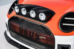 Mini JCW ควง Deus Ex Machina โชว์ผลงานสุดโต่ง "Machina & Skeg" คันเดียวในโลก