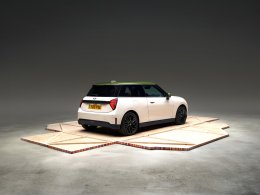 เปิดตัว MINI Cooper Paul Smith Edition รุ่นพิเศษรับปี 2569 ดีไซน์สุดจี๊ด พลังไฟฟ้า 100% เคาะราคา 1.899 ล้านบาท