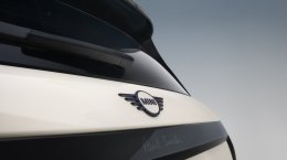 เปิดตัว MINI Cooper Paul Smith Edition รุ่นพิเศษรับปี 2569 ดีไซน์สุดจี๊ด พลังไฟฟ้า 100% เคาะราคา 1.899 ล้านบาท