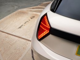 เปิดตัว MINI Cooper Paul Smith Edition รุ่นพิเศษรับปี 2569 ดีไซน์สุดจี๊ด พลังไฟฟ้า 100% เคาะราคา 1.899 ล้านบาท