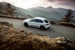 เอเอเอสฯ เปิดบ้านต้อนรับครอบครัวคนรักปอร์เช่ ทั้งสายคาเยนน์และมาคันน์ มาดูแลรถคู่ใจแบบลึกถึงทุกจุดในแคมเปญ Porsche SUV Service Clinic 2025