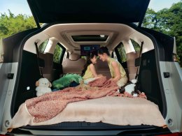 XPENG X9 Executive Special Color Edition: เมื่อ "ยานอวกาศ" อัปเกรดความดุด้วยสี Matte Gray ราคา 2.539 ล้านบาท