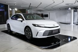 เปิดราคาอย่างเป็นทางการ ALL-NEW CAMRY เริ่มต้น 1.455 ล้านบาท! : ช่วงราคาแนะนำถึง 31 ตุลาคมนี้ ลดทันที 20,000 บาท!