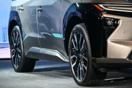 เผยโฉมอย่างเป็นทางการ NEW Toyota bZ4X (CBU Japan  Motomachi Plant) เตรียมลุยตลาดไทยตุลาคมนี้!