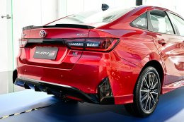 โตโยต้าเปิดราคาอย่างเป็นทางการ NEW Yaris ATIV HEV พร้อมส่งสองรุ่นให้เลือก Premium และ GR Sport เปิดราคาช่วงแนะนำอยู่ที่ 719,000 บาท และ 769,000 บาท