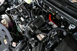 โตโยต้าเปิดราคาอย่างเป็นทางการ NEW Yaris ATIV HEV พร้อมส่งสองรุ่นให้เลือก Premium และ GR Sport เปิดราคาช่วงแนะนำอยู่ที่ 719,000 บาท และ 769,000 บาท