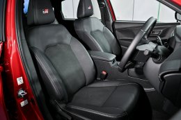 โตโยต้าเปิดราคาอย่างเป็นทางการ NEW Yaris ATIV HEV พร้อมส่งสองรุ่นให้เลือก Premium และ GR Sport เปิดราคาช่วงแนะนำอยู่ที่ 719,000 บาท และ 769,000 บาท