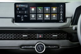 เปิดตัวแล้ว Honda Accord e:HEV ใหม่ เพิ่มออปชัน พร้อมปรับราคาถูกลง สูงสุด 70,000 บาท! เริ่ม 1.479 ลบ.