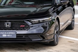 เปิดตัวแล้ว Honda Accord e:HEV ใหม่ เพิ่มออปชัน พร้อมปรับราคาถูกลง สูงสุด 70,000 บาท! เริ่ม 1.479 ลบ.