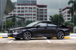 เปิดตัวแล้ว Honda Accord e:HEV ใหม่ เพิ่มออปชัน พร้อมปรับราคาถูกลง สูงสุด 70,000 บาท! เริ่ม 1.479 ลบ.