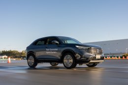 Honda เผยเทคโนโลยีเจเนอเรชันใหม่ เตรียมเปิดยุคไฮบริดEV ที่ทั้งขับสนุกและล้ำกว่าเดิม