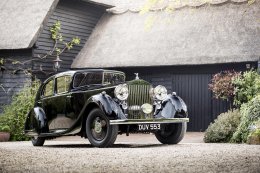 100 ปีแห่งอิทธิพลและความยิ่งใหญ่ของ Rolls-Royce Phantom: A Century of Power and Influence