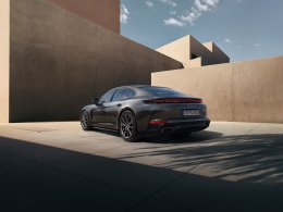 AAS ขนทัพปอร์เช่บุกไอคอนสยาม! จัดโรดโชว์โชว์ตัว Cayenne, Panamera และ Macan พร้อมเตรียมเปิดศูนย์กัลปพฤกษ์ปลายปีนี้