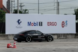 เอเอเอสฯ ส่งท้ายไตรมาส 3 อย่างยิ่งใหญ่ ด้วยกิจกรรมแห่งปี Porsche Driving Experience และ Porsche Drivers Safety Training ครั้งที่ 2 ณ สนามปทุมธานี สปีดเวย์