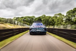 Porsche Cayenne Electric โชว์ห้องโดยสารยุคอนาคต จัดเต็มจอ SCREEN รอบคัน พร้อมพลังเกิน 1,000 แรงม้า!