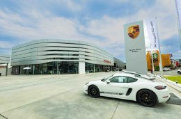 เฉลิมฉลองการเปิดตัวสุดยิ่งใหญ่ Porsche Centre Bangna ครอบคลุมพื้นที่โซนกรุงเทพ ฝั่งตะวันออกเฉียงใต้!