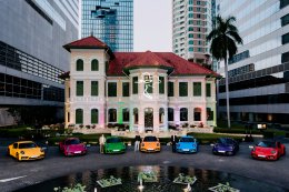 ปอร์เช่ประเทศไทย ได้นำสุดยอดรถไอคอนิคทั้ง 7 คัน 7 สี มาเปิดตัวอย่างเป็นทางการให้กับลูกค้าผู้ครอบครองได้ยลโฉมกันแบบเอ็กซ์คลูซีฟเป็นครั้งแรก
