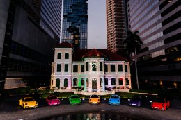 ปอร์เช่ประเทศไทย ได้นำสุดยอดรถไอคอนิคทั้ง 7 คัน 7 สี มาเปิดตัวอย่างเป็นทางการให้กับลูกค้าผู้ครอบครองได้ยลโฉมกันแบบเอ็กซ์คลูซีฟเป็นครั้งแรก