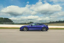 Porsche Taycan Turbo GT ทุบสถิติอีกแล้ว! 1:27.15 นาที ที่ Road Atlanta  เร็วพอจะหลอน 911 GT3 RS ได้เลย!