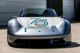 เปิดตัวรถแนวคิดใหม่ Porsche Vision 357 Speedster ในงาน Goodwood Festival of Speed 