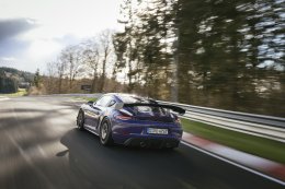 Porsche 718 Cayman GT4 RS ใส่ชุดแต่ง Manthey ทำเวลาในสนาม Nordschleife ของ Nürburgring ได้เพียงในเวลา 7:03.121 นาที