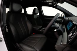 BYD SEALION 5 DM-i Standard เปิดราคา 699,900 บาท พร้อม "หลิงหลิง คอง" นั่งแท่นพรีเซนเตอร์คนแรก