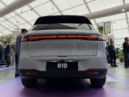 Leapmotor B10 SUV ไฟฟ้าจากจีน บุกไทยเริ่ม 6.88 แสน! ฟีเจอร์แน่น สมรรถนะจัดเต็ม แต่จะสู้ศึก EV บ้านเราไหวมั้ย?