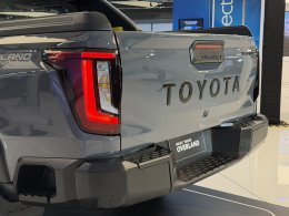 เปิดตัวในไทย! Toyota Hilux TRAVO OVERLAND ใหม่  ตัวแรงรุ่นท็อป ดีเซล 2.8 Turbo 204 แรงม้า จัดเต็มทุกออปชัน ราคาเริ่ม 1.10 ล้านบาท