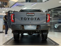 เปิดตัวในไทย! Toyota Hilux TRAVO OVERLAND ใหม่  ตัวแรงรุ่นท็อป ดีเซล 2.8 Turbo 204 แรงม้า จัดเต็มทุกออปชัน ราคาเริ่ม 1.10 ล้านบาท