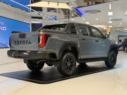 เปิดตัวในไทย! Toyota Hilux TRAVO OVERLAND ใหม่  ตัวแรงรุ่นท็อป ดีเซล 2.8 Turbo 204 แรงม้า จัดเต็มทุกออปชัน ราคาเริ่ม 1.10 ล้านบาท