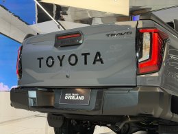 เปิดตัวในไทย! Toyota Hilux TRAVO OVERLAND ใหม่  ตัวแรงรุ่นท็อป ดีเซล 2.8 Turbo 204 แรงม้า จัดเต็มทุกออปชัน ราคาเริ่ม 1.10 ล้านบาท