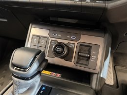 เปิดตัวในไทย! Toyota Hilux TRAVO OVERLAND ใหม่  ตัวแรงรุ่นท็อป ดีเซล 2.8 Turbo 204 แรงม้า จัดเต็มทุกออปชัน ราคาเริ่ม 1.10 ล้านบาท