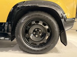 Land Rover Thailand เปิดตัว DEFENDER 110 Trophy Edition ที่พกพาความแกร่งมาเต็มพิกัดในราคา 7.799 ลบ. (CBU) 