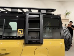 Land Rover Thailand เปิดตัว DEFENDER 110 Trophy Edition ที่พกพาความแกร่งมาเต็มพิกัดในราคา 7.799 ลบ. (CBU) 