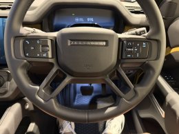 Land Rover Thailand เปิดตัว DEFENDER 110 Trophy Edition ที่พกพาความแกร่งมาเต็มพิกัดในราคา 7.799 ลบ. (CBU) 