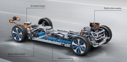 “เบนซ์เปิดตัว EQC รถยนต์อเนกประสงค์พลังงานไฟฟ้าคันแรกของค่ายที่กรุงสตอกโฮล์ม"