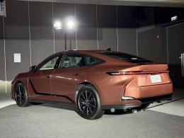 Lexus เปิดตัว The All-New Lexus ES ในไทยแบบจัดเต็ม พร้อมเลือกได้ทั้ง Hybrid และ EV