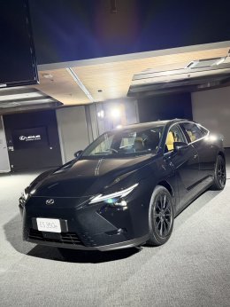 Lexus เปิดตัว The All-New Lexus ES ในไทยแบบจัดเต็ม พร้อมเลือกได้ทั้ง Hybrid และ EV