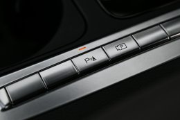 The new Kia Carnival HEV 7-seater เปิดตัวอย่างเป็นทางการในไทย พร้อมสโลแกน "Built for Every Move of Life"