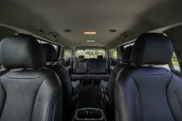 The new Kia Carnival HEV 7-seater เปิดตัวอย่างเป็นทางการในไทย พร้อมสโลแกน "Built for Every Move of Life"